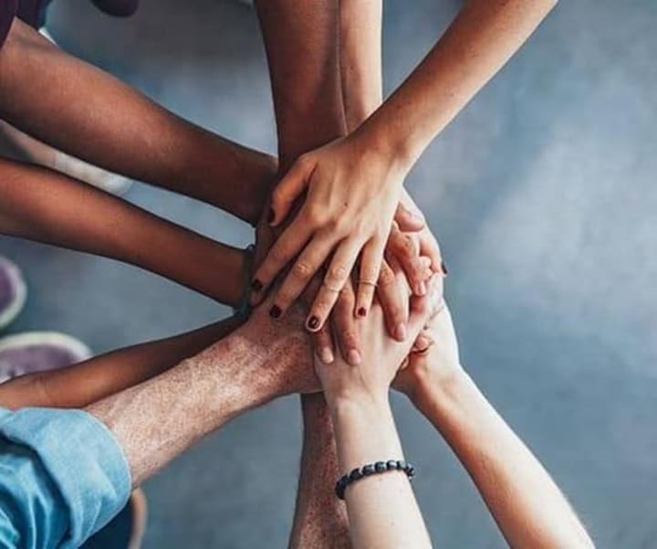 Gli amici sono la famiglia che ci scegliamo