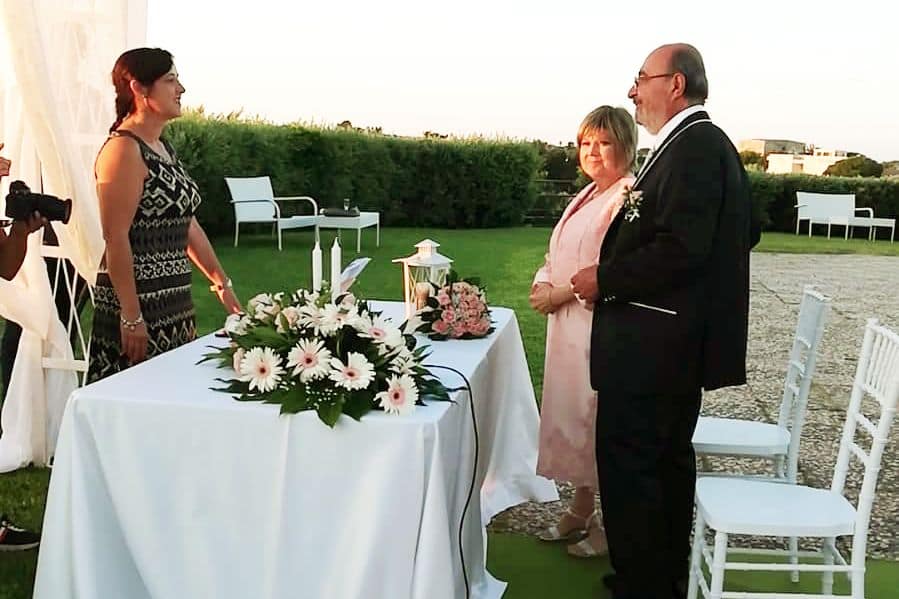 Ci sono storie di vita reale che superano le trame dei romanzi più avvincenti. Ci sono storie di vita reale che superano le trame dei romanzi più avvincenti.