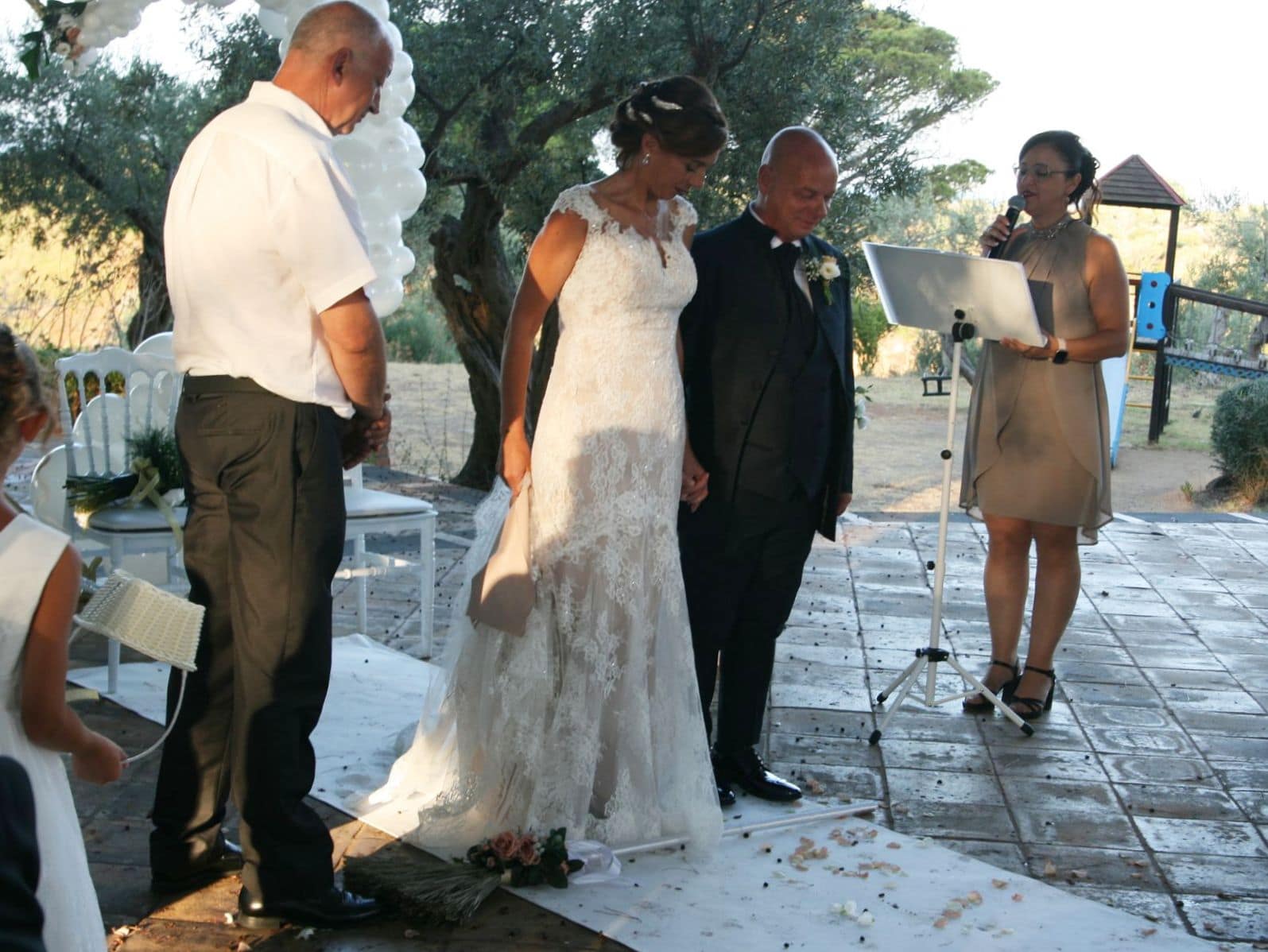 Rito del salto della scopa Rito del salto della scopa